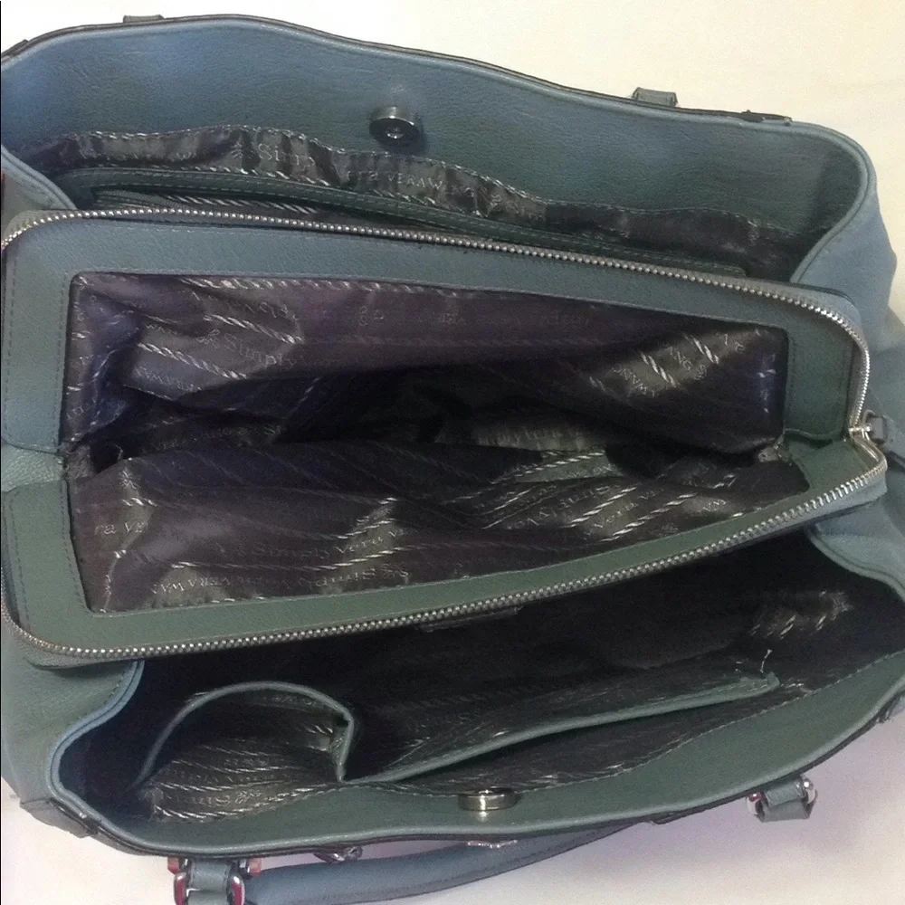 🎉Price Drop! Simply Vera Grayish-Blue Purse